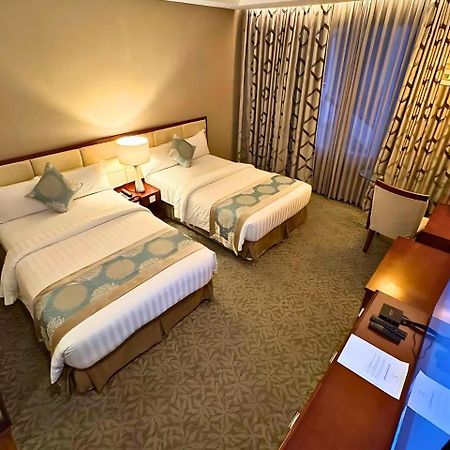 The Avenue Plaza Hotel Naga  Eksteriør billede