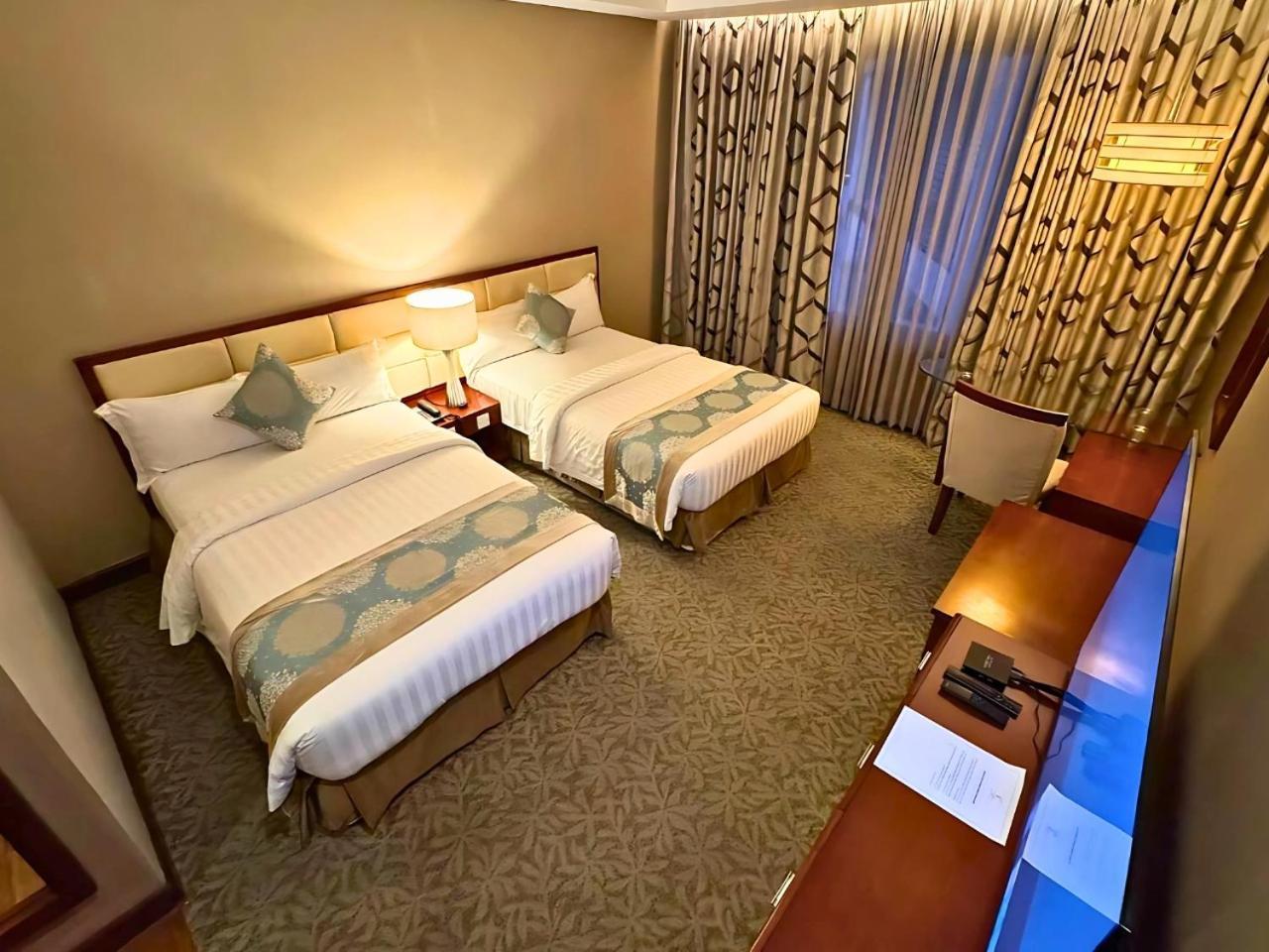 The Avenue Plaza Hotel Naga  Eksteriør billede